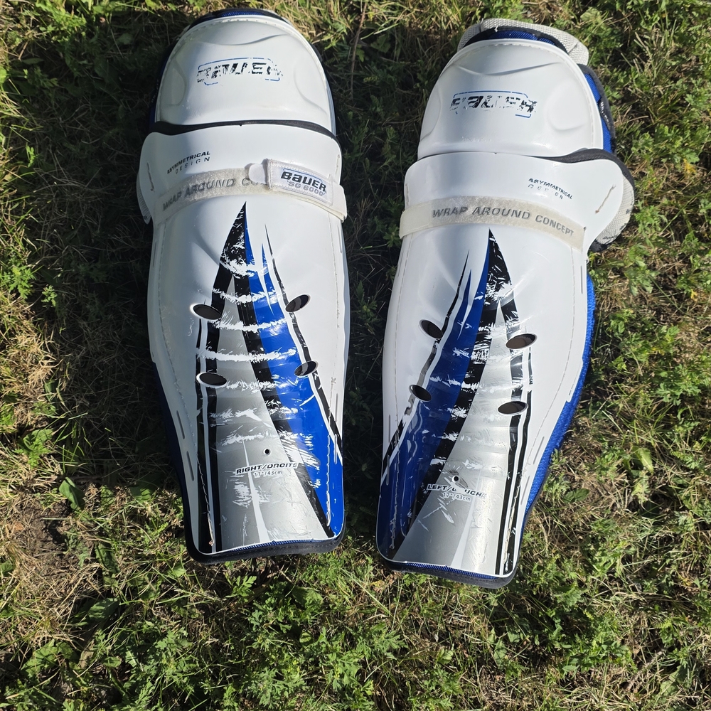 Bauer Men's Swim Shin Guards in White and Blue